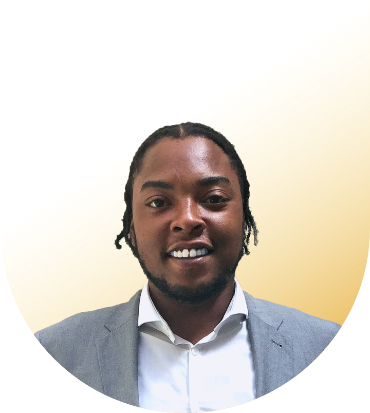 Headshot photo of Year Up Greater Boston graduate Le’Sean Wells